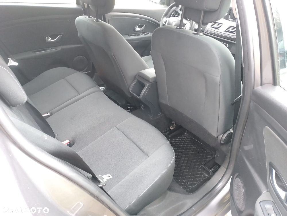 Renault Megane 1.5 dCi Style Edition - 13