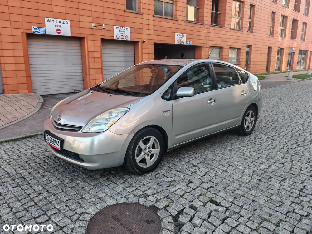 Toyota Prius 1.5 VVT-i Sol - 17