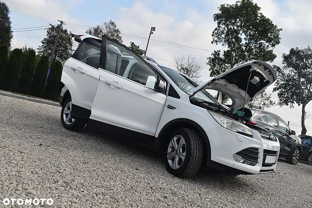 Ford Kuga 2.0 TDCi 2x4 SYNC - 17