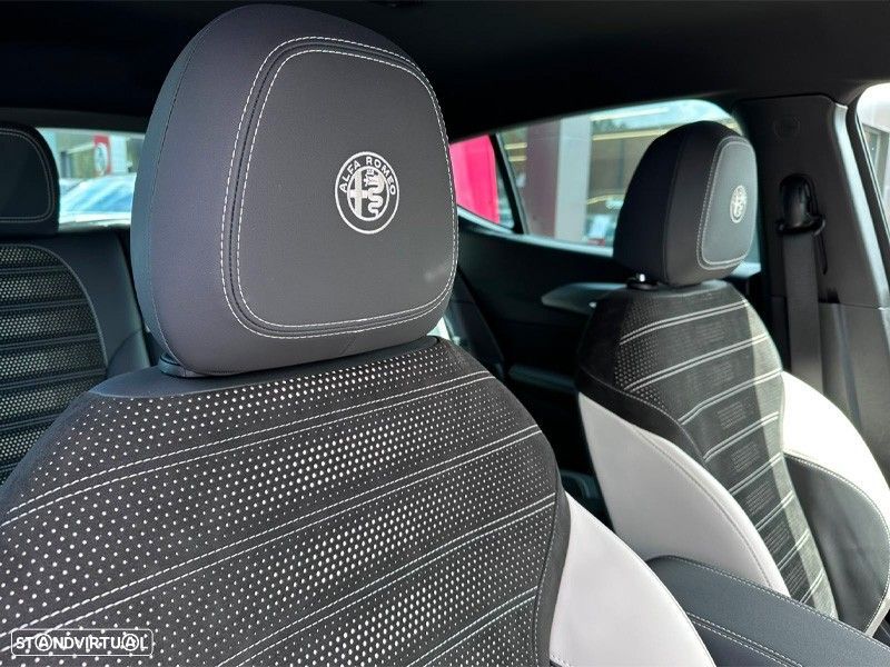 Alfa Romeo Tonale 1.5 VGT Hybrid Sport Speciale - 14