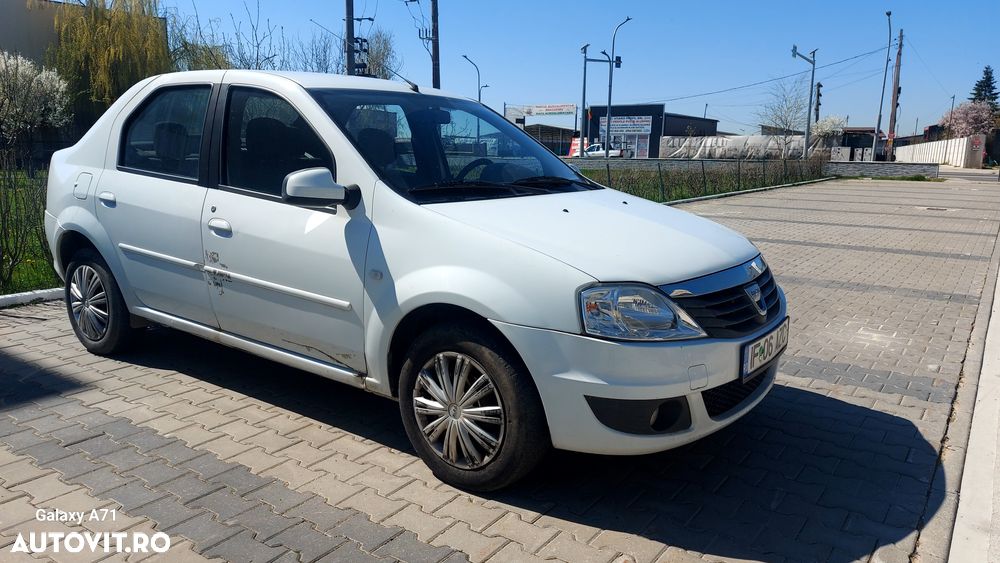 Dacia Logan 1.2 - 11