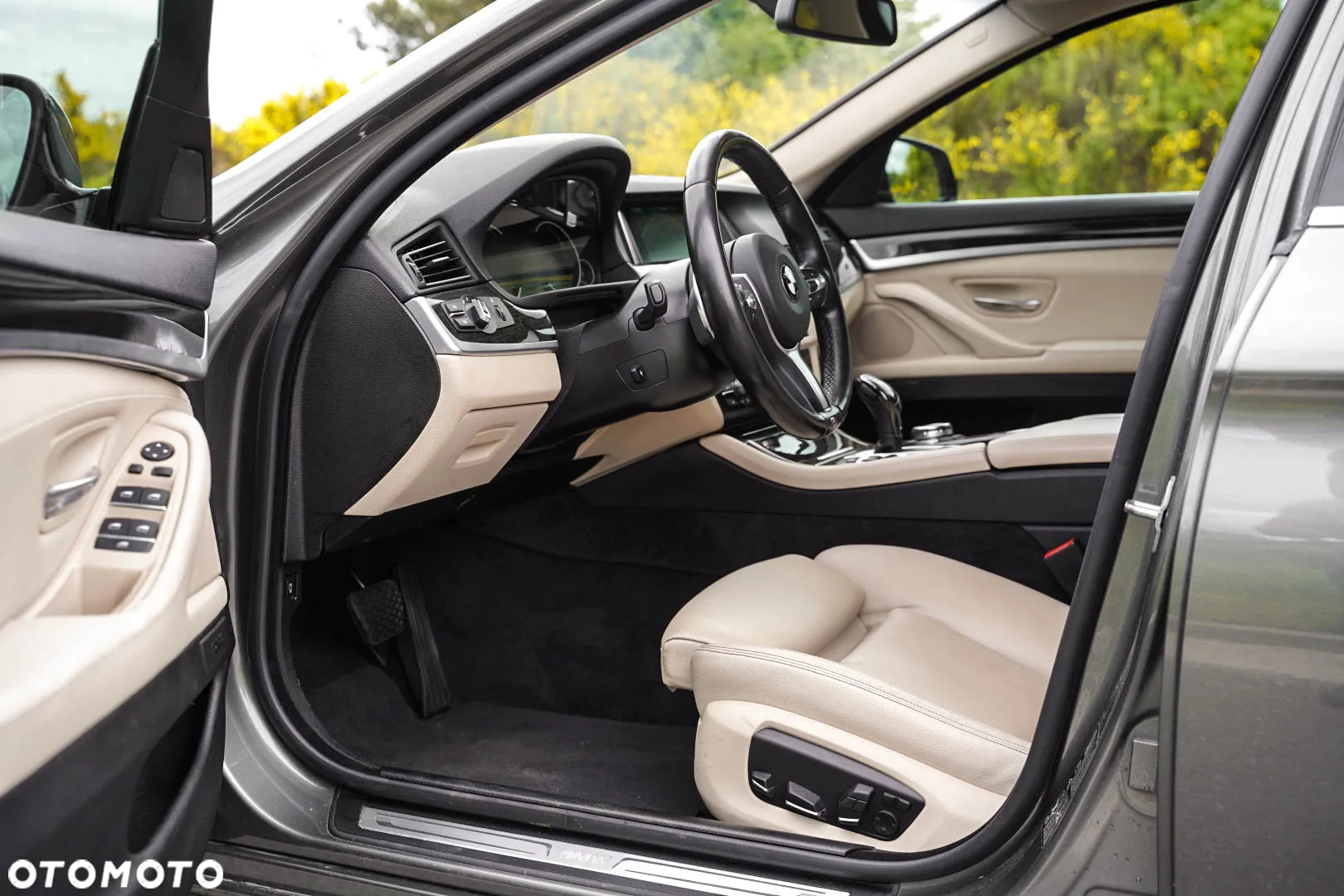 BMW Seria 5 535d xDrive - 15