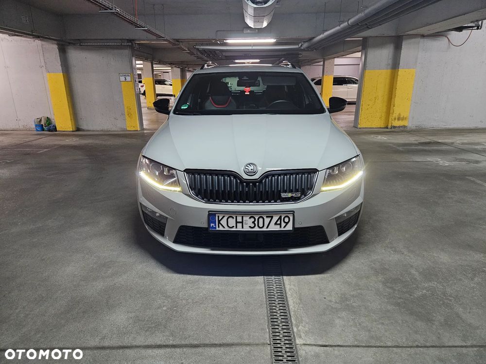 Skoda Octavia 2.0 TDI RS - 24