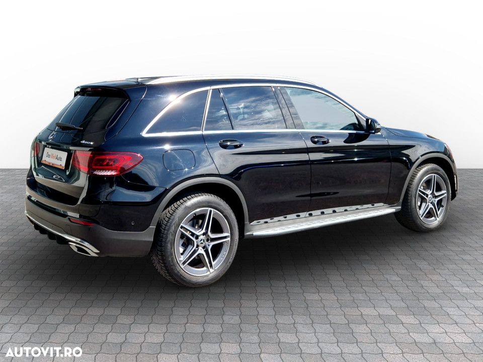 Mercedes-Benz GLC 300 e 4MATIC - 8