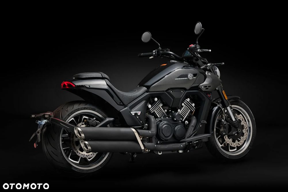 Morbidelli C1002V - 7