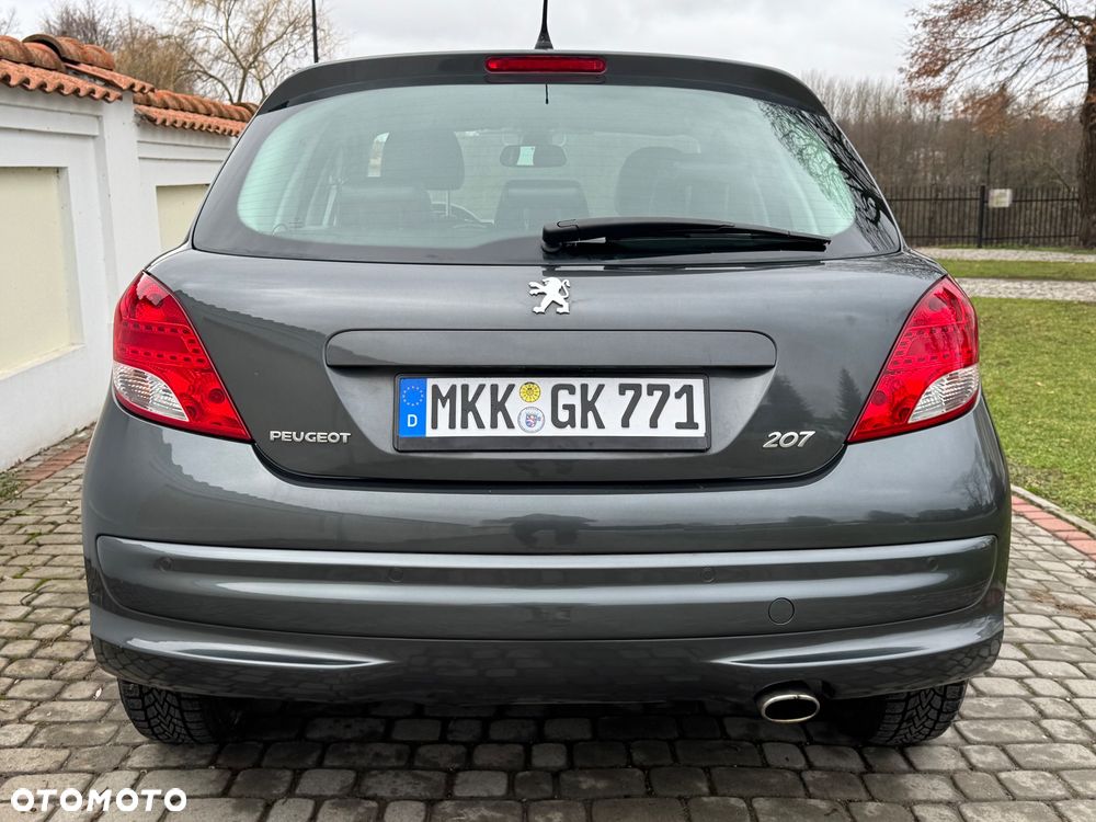 Peugeot 207 - 28
