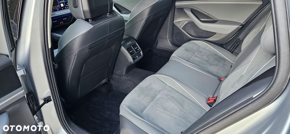 Volkswagen Passat - 23