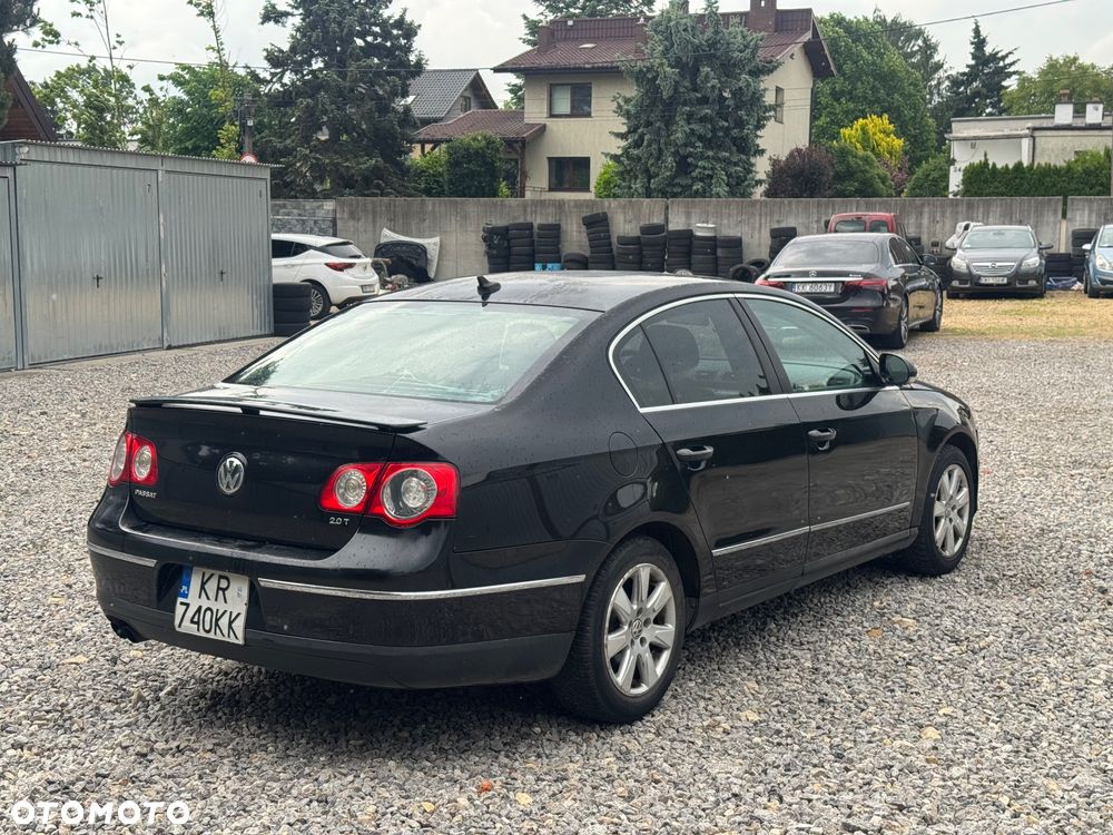 Volkswagen Passat 2.0 Turbo FSI Automatik Highline - 4