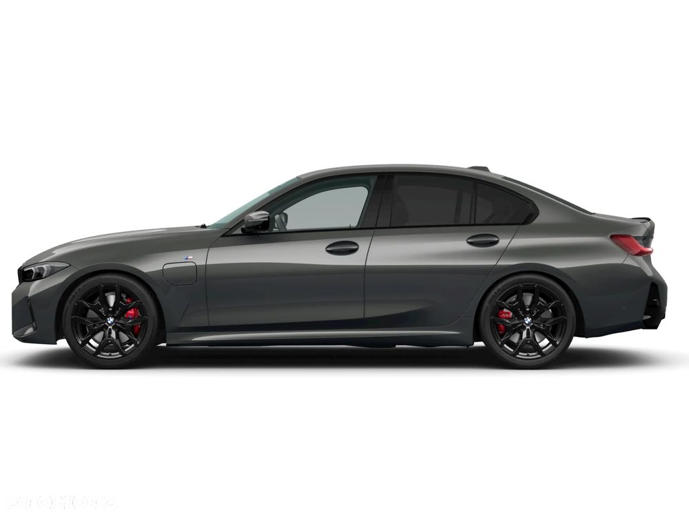 BMW 3 Series 2025 photo 4