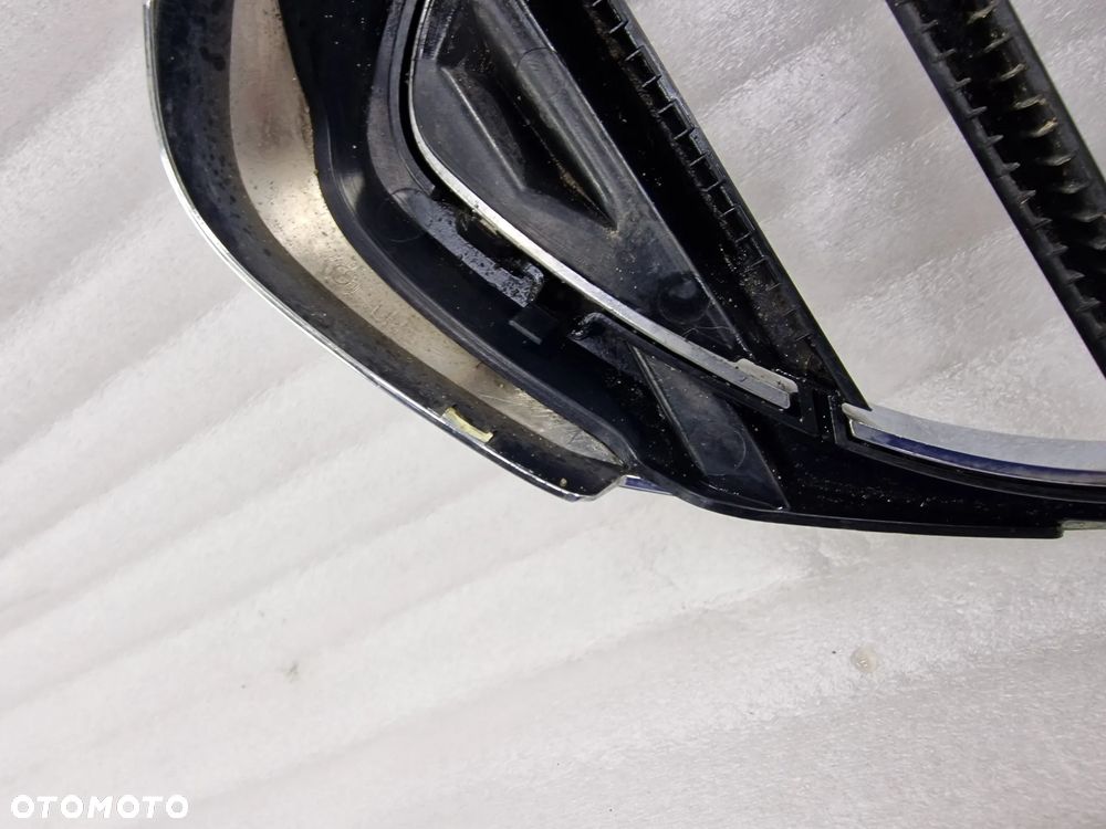 BMW G30 / G31 17- LEWA NERKA / ATRAPA / GRILL PRZEDNI PRZÓD , NR 5113-7383519 / 5113-7390865 / 5113-7390867 / 5113-7390863 / 5113-7381901 , NR AUKCJI GL199 - 8