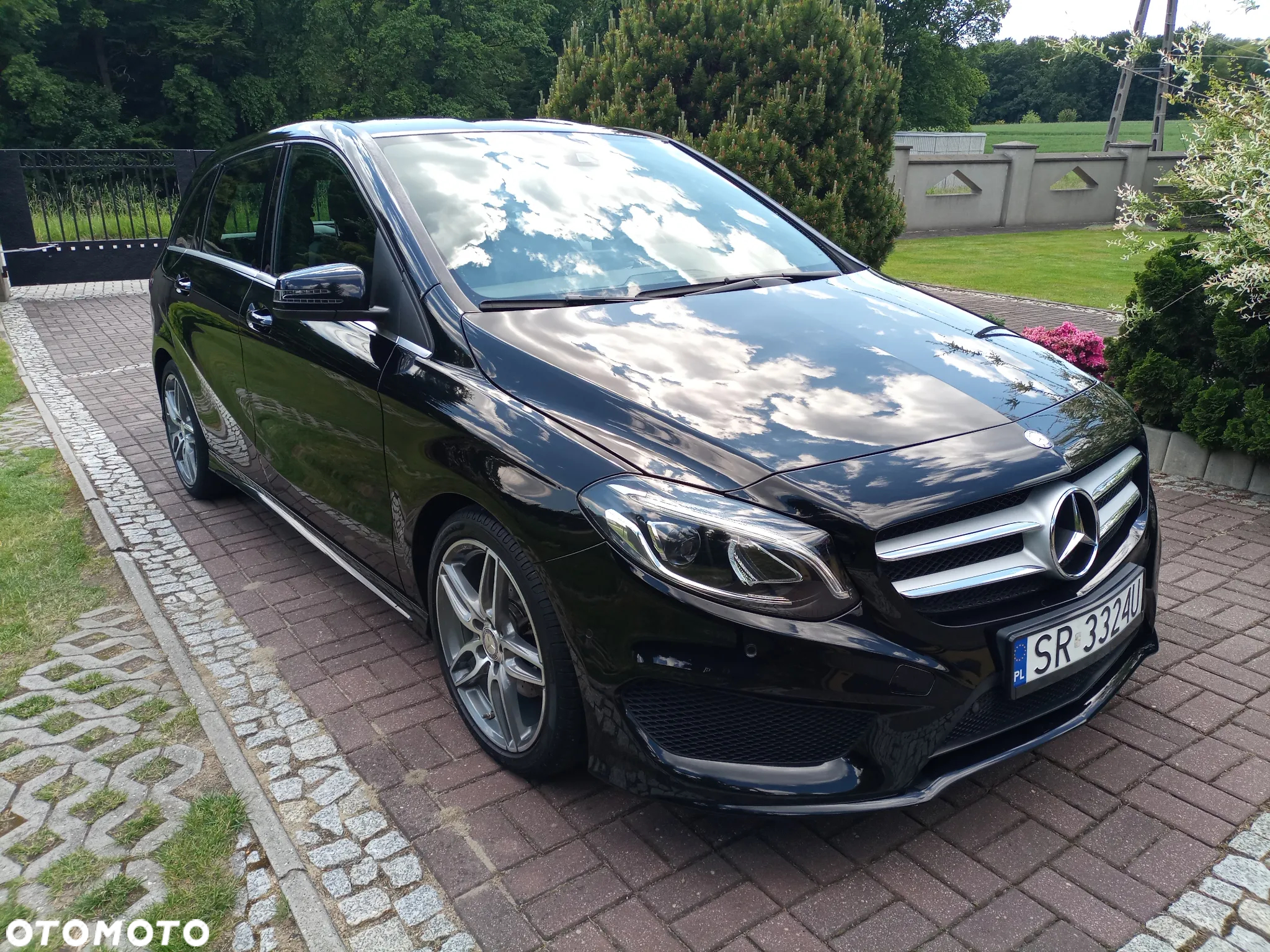 Mercedes-Benz Klasa B 180 AMG Line - 2
