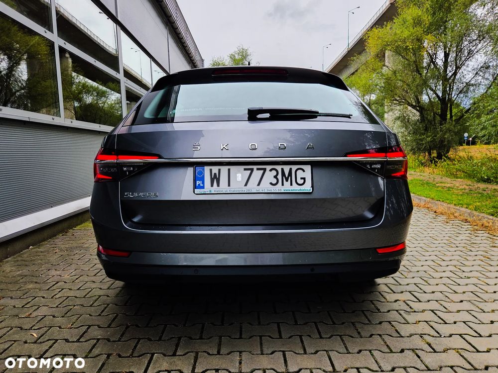 Skoda Superb 2.0 TDI SCR Ambition DSG - 29