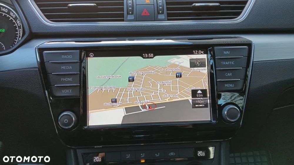 Skoda Superb 2.0 TDI Ambition DSG - 23