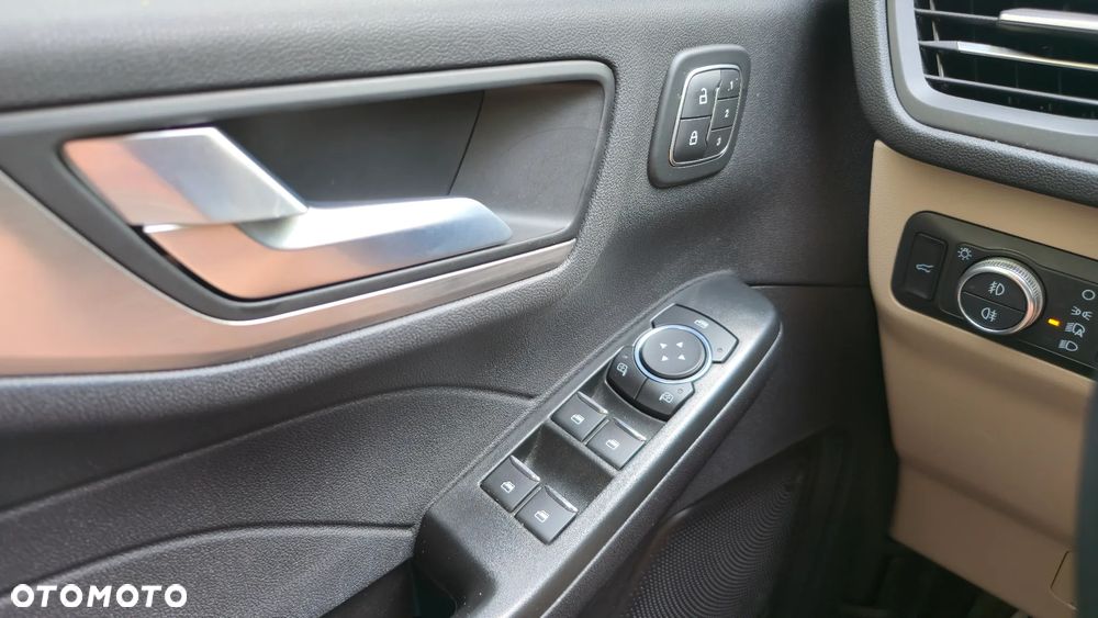 Ford Kuga 2.0 EcoBoost AWD Titanium ASS - 19