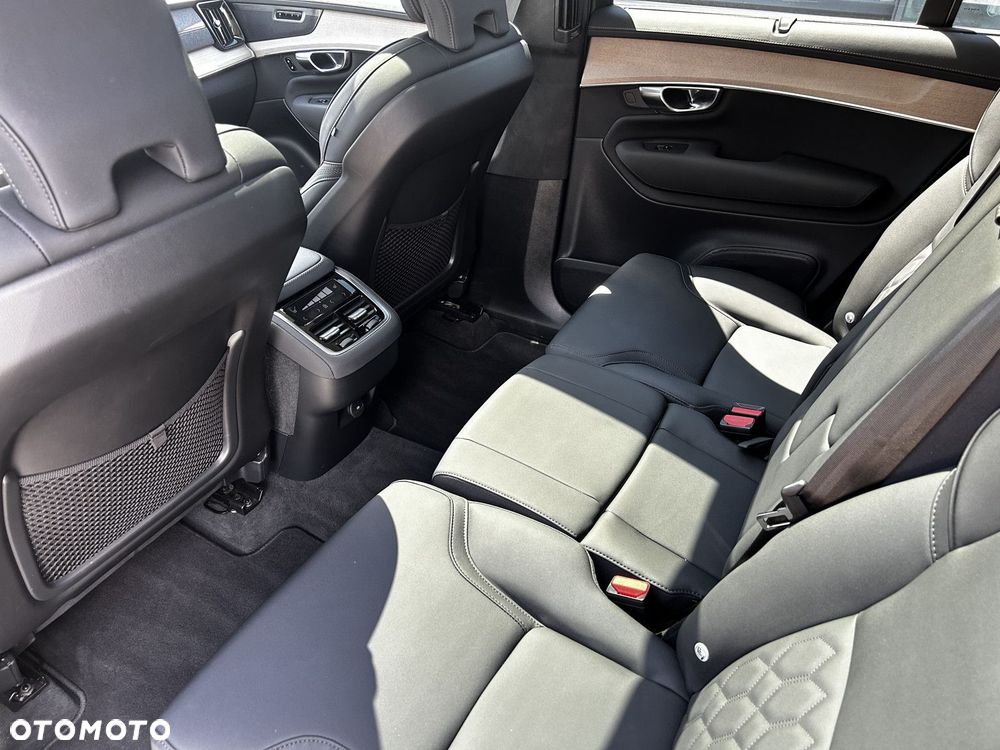 Volvo XC 90 - 13