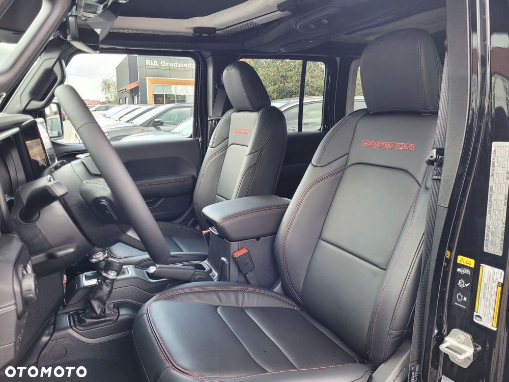 Jeep Wrangler - 14