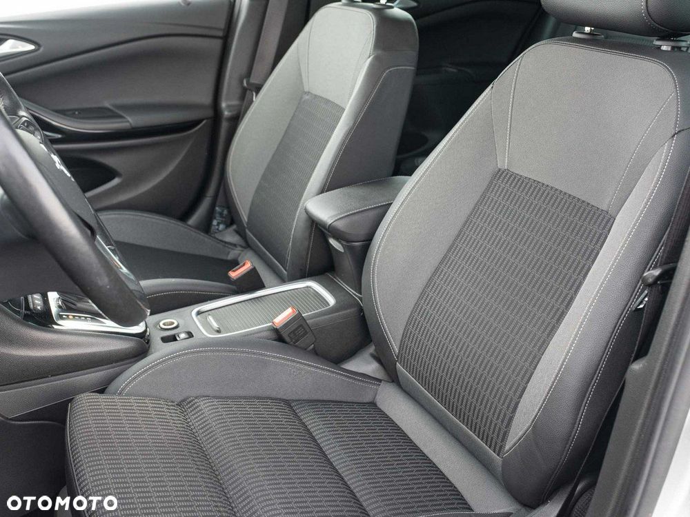 Opel Astra 1.4 T Elegance S&S - 15