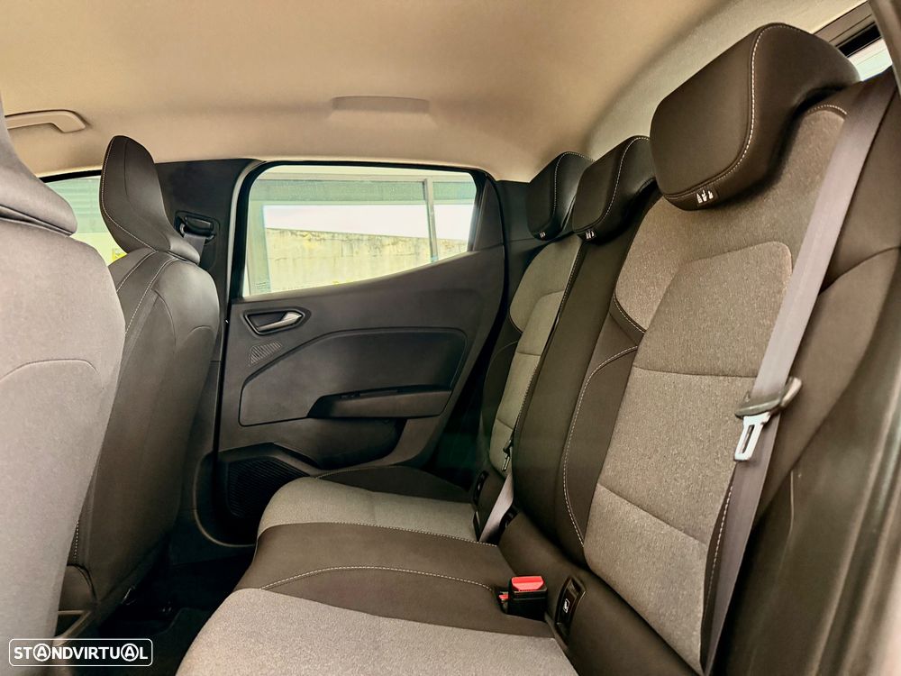 Renault Clio 1.0 TCe Techno - 12