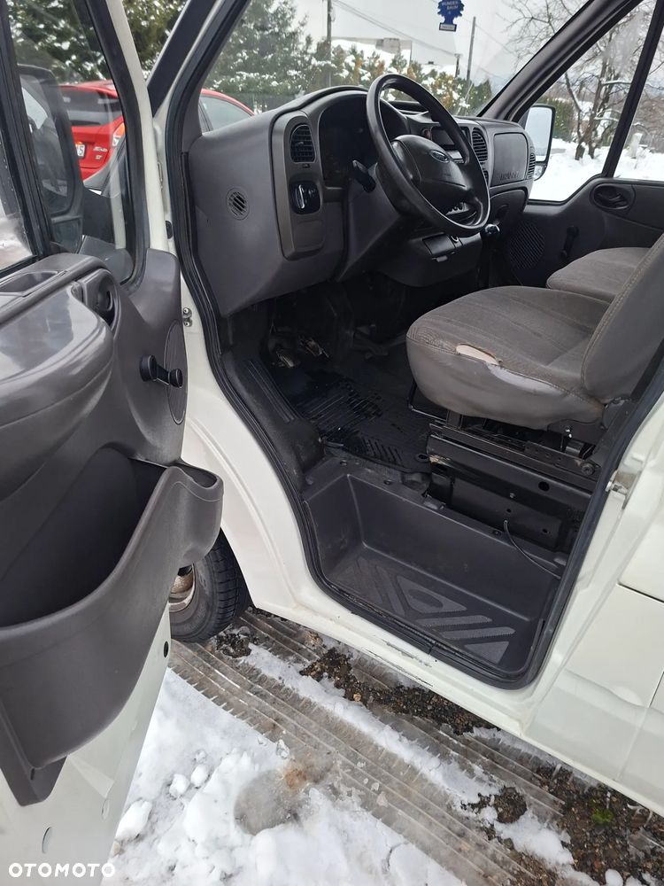 Ford Transit - 8
