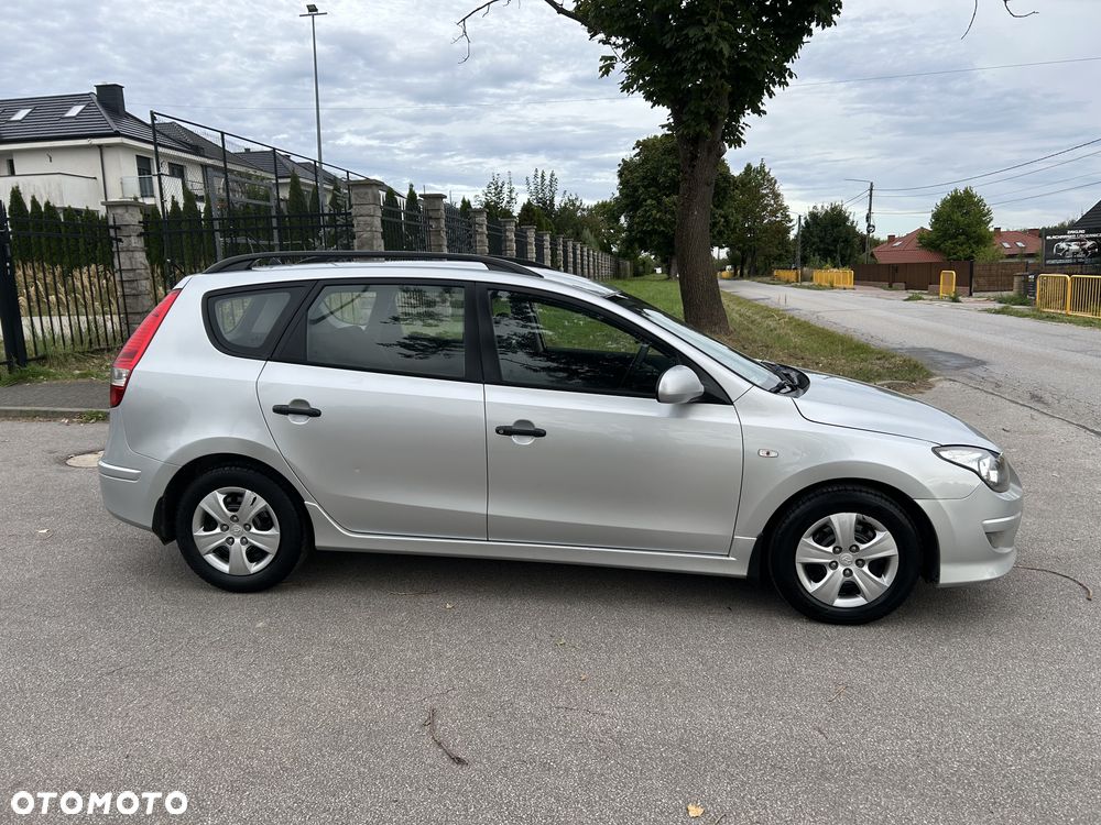 Hyundai i30 1.4 Classic + EU5 - 8