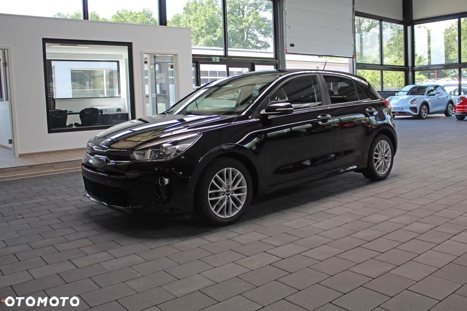 Kia Rio 1.4 Business Line - 22