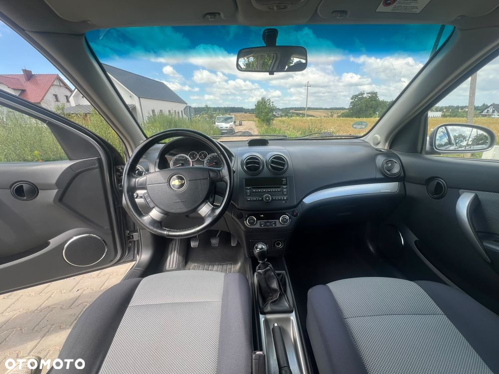 Chevrolet Aveo - 15