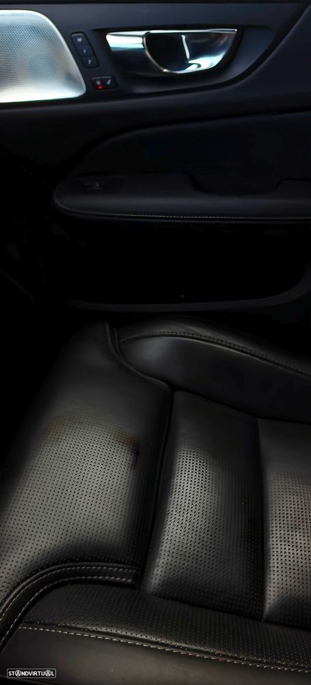 Volvo V60 2.0 T8 AWD TE Inscription Expression - 14