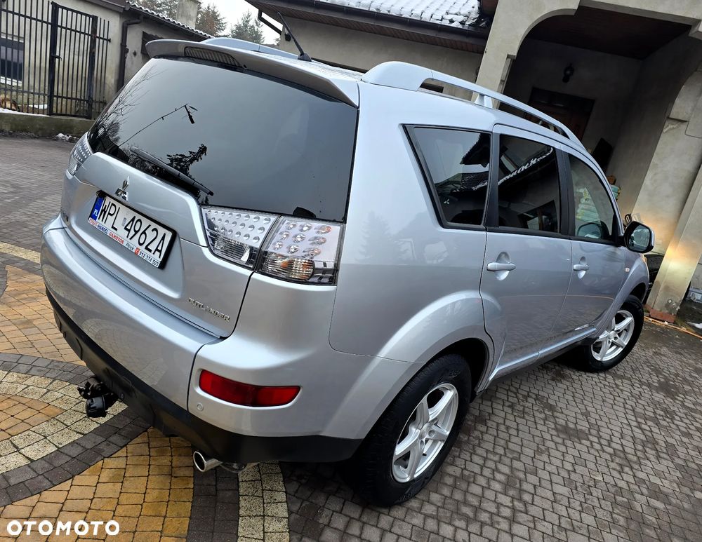 Mitsubishi Outlander - 5