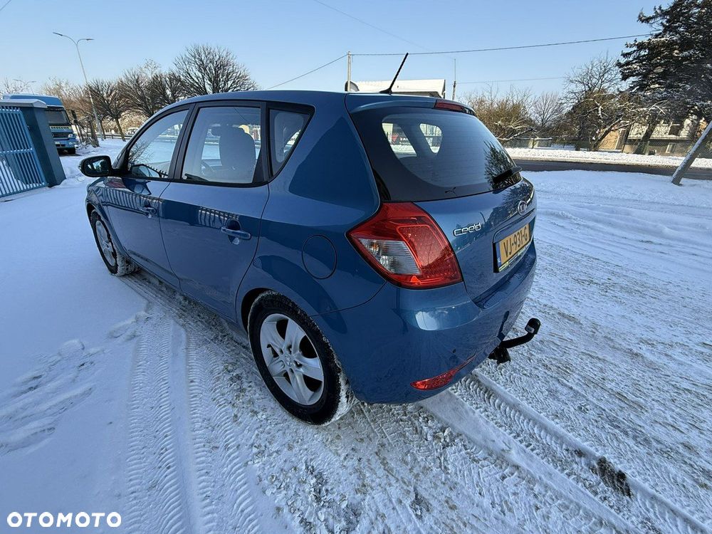 Kia Ceed - 2