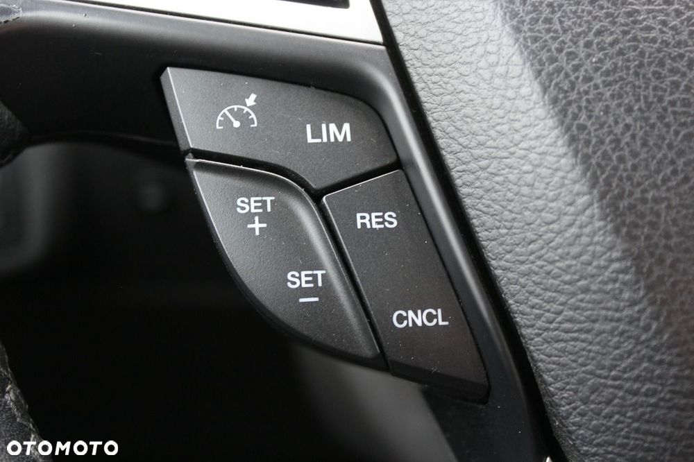 Ford Mondeo - 22