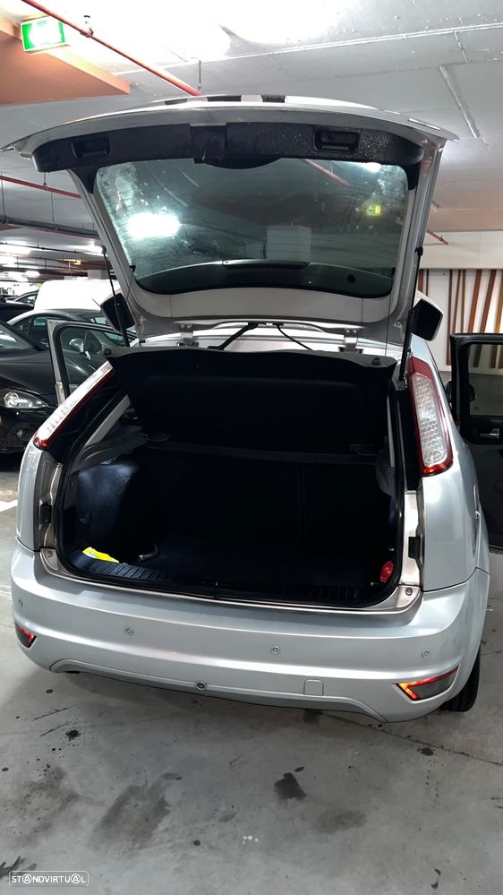 Ford Focus 1.6 TDCi Sport - 18