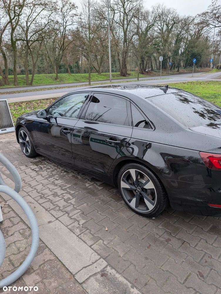Audi A4 Limousine - 8