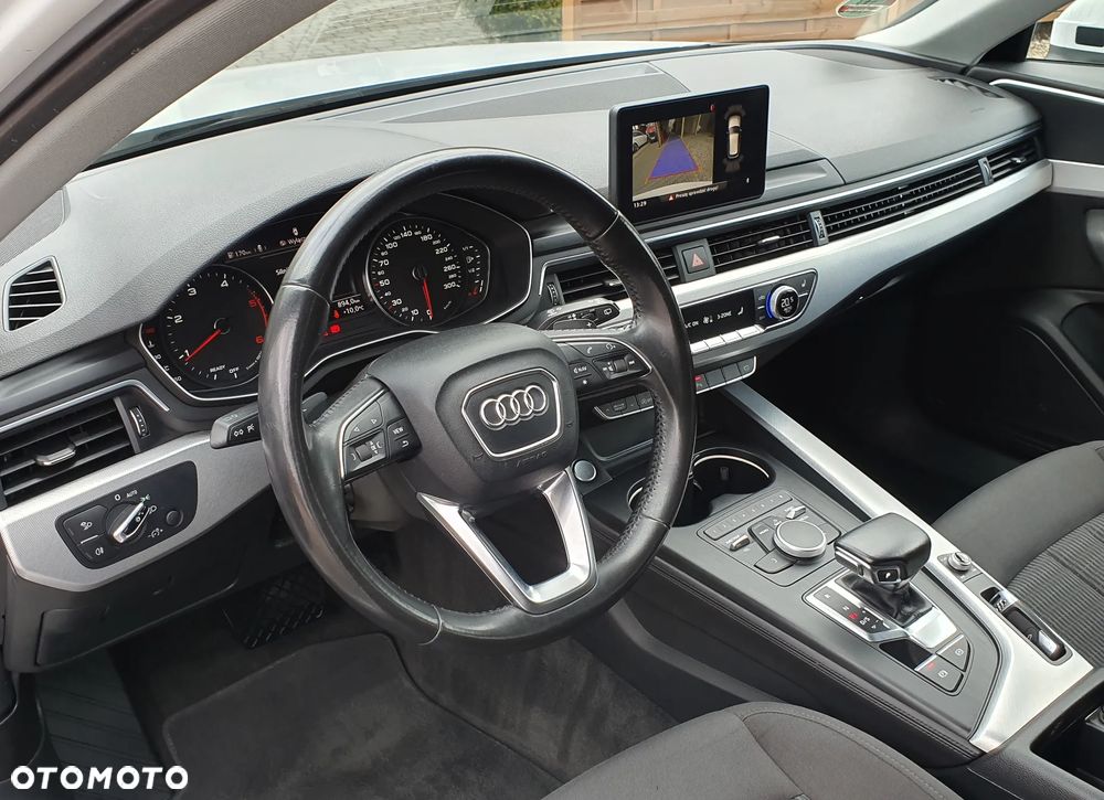Audi A4 Avant 2.0 TDI S tronic - 11