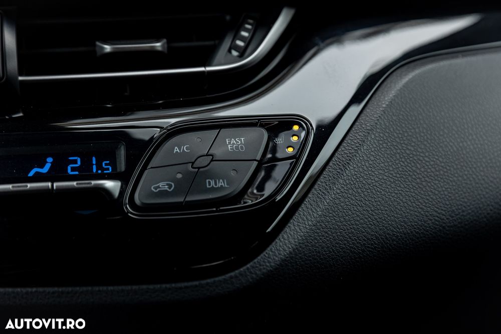 Toyota C-HR 1.8 HSD 122 CP 4x2 CVT C-lassy - 11