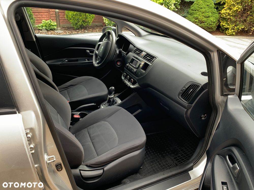 Kia Rio 1.4 M - 24