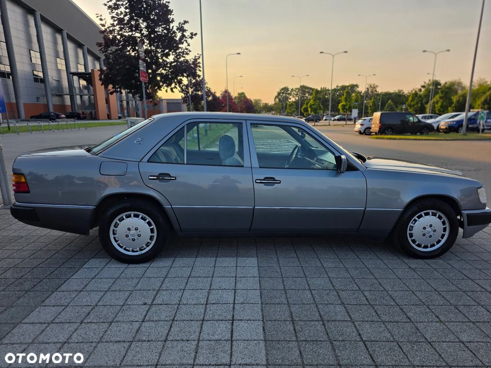 Mercedes-Benz W124 (1984-1993) - 4