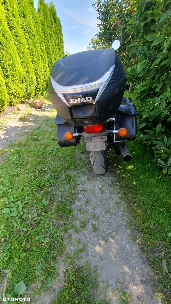 Suzuki Marauder - 8