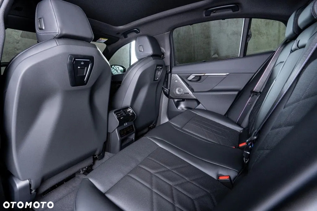 BMW Seria 5 - 24