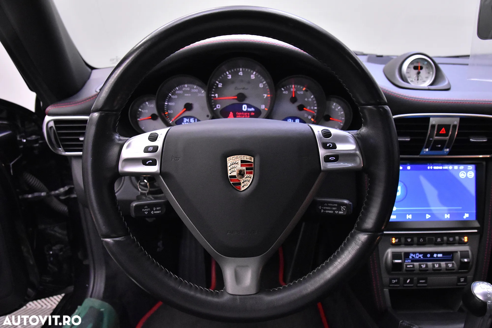Porsche 911 Turbo - 16