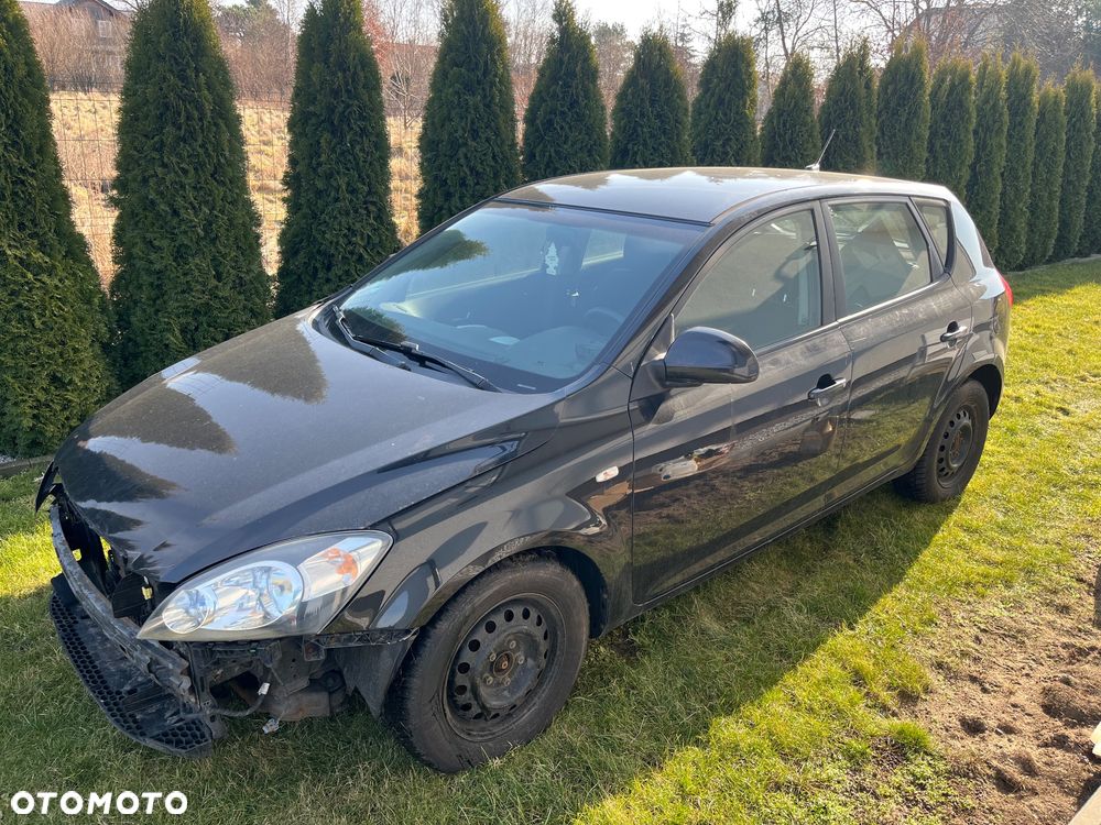 Kia Ceed 2.0 crdi Optimum + - 1