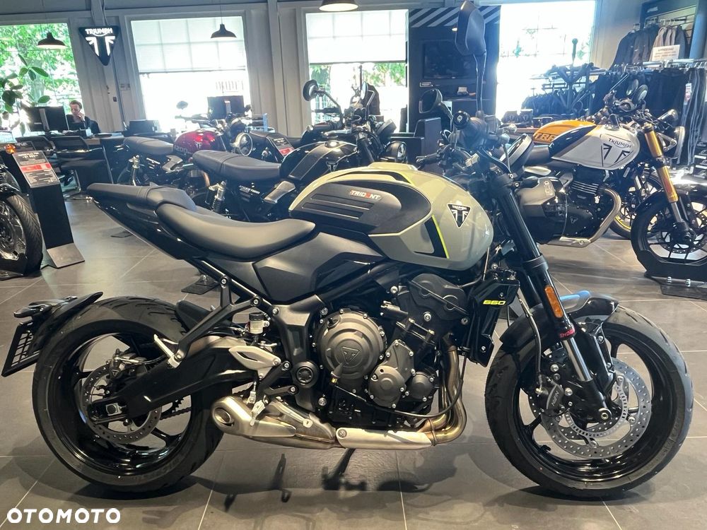 Triumph Trident - 2
