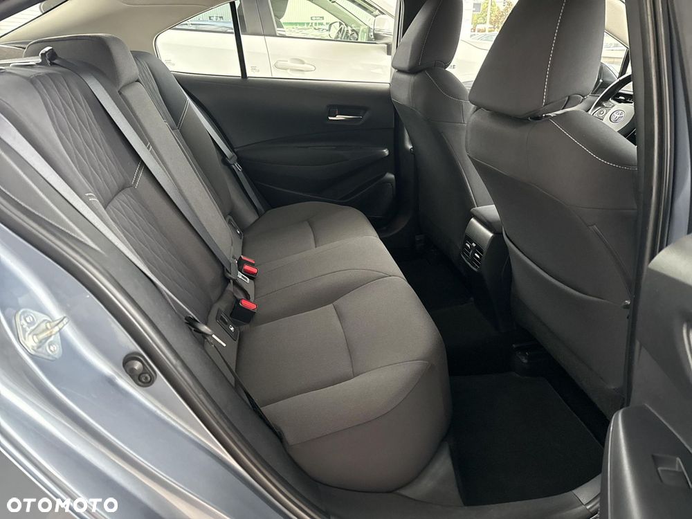Toyota Corolla - 10