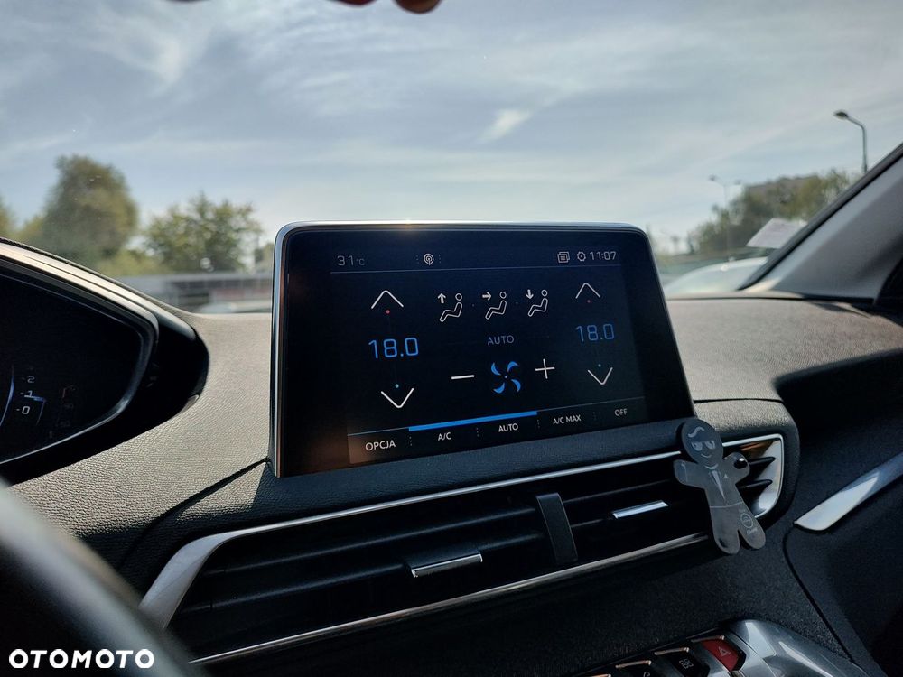 Peugeot 3008 1.2 PureTech Allure - 17