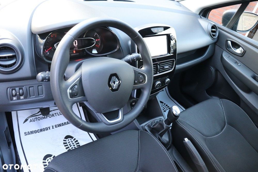 Renault Clio - 17
