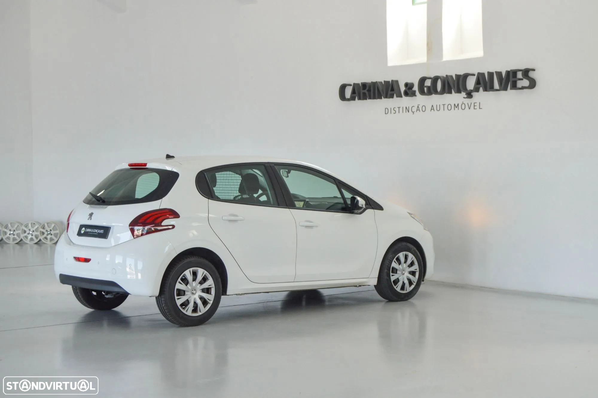 Peugeot 208 Van 1.5 BlueHDI 2L - IVA dedutível - 47