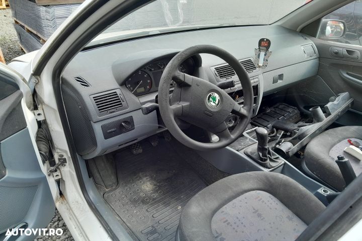 Bloc motor ambielat 1.2 BENZ AZQ 03Q103019 Skoda Fabia 6Y [1999 - 200 - 13
