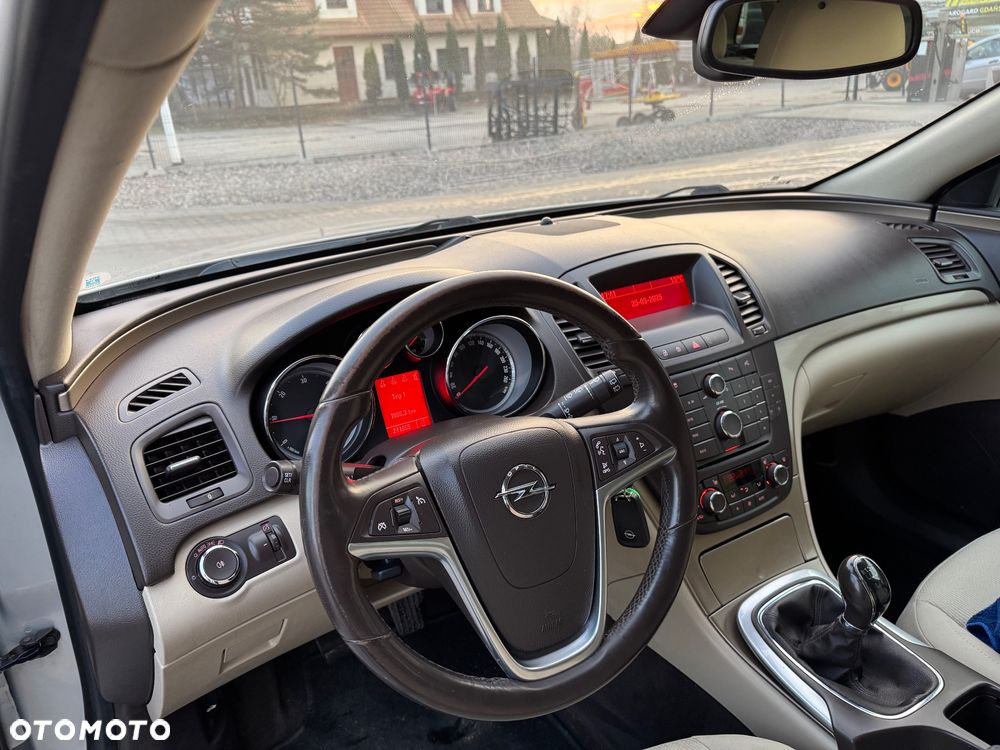 Opel Insignia 2.0 CDTI Cosmo - 17