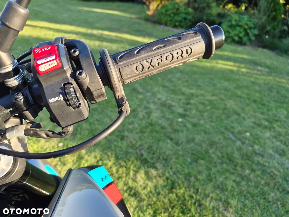 Yamaha MT - 20