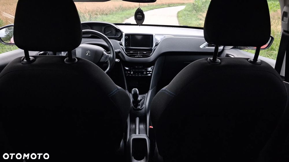 Peugeot 208 1.2 PureTech Style - 18