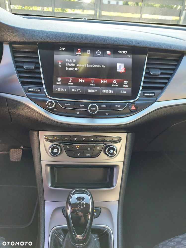 Opel Astra 1.4 Turbo Sports Tourer Innovation - 18